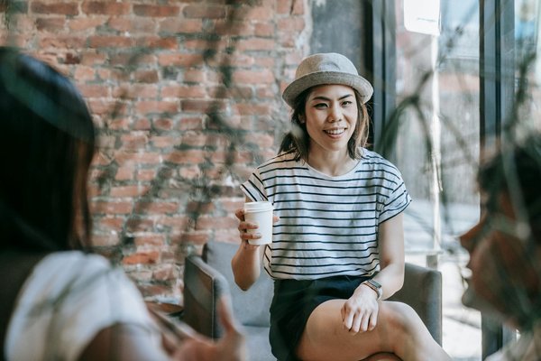 Transform your space with trendy farmhouse style: innovative ideas to blend gingham and denim